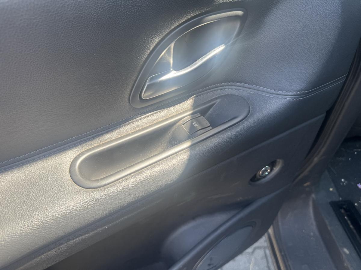 Renault Espace 4 original T&uuml;r hinten links NV676 Schwarz Rohbau Bj.2011